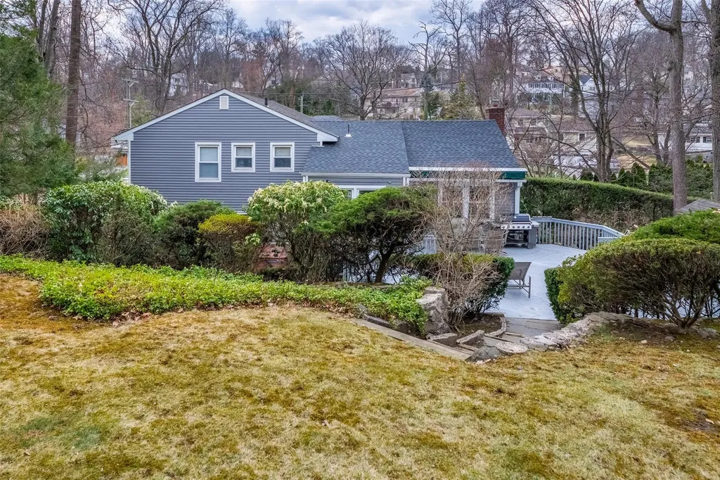295 Pinebrook Boulevard New Rochelle NY 10804