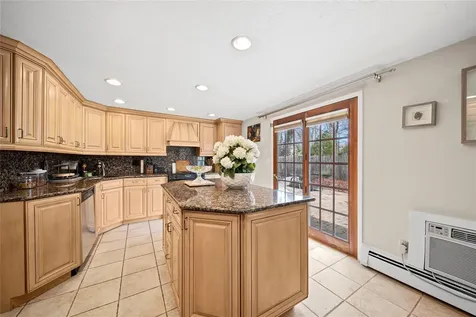 11 Faculty Lane Farmingville NY 11738