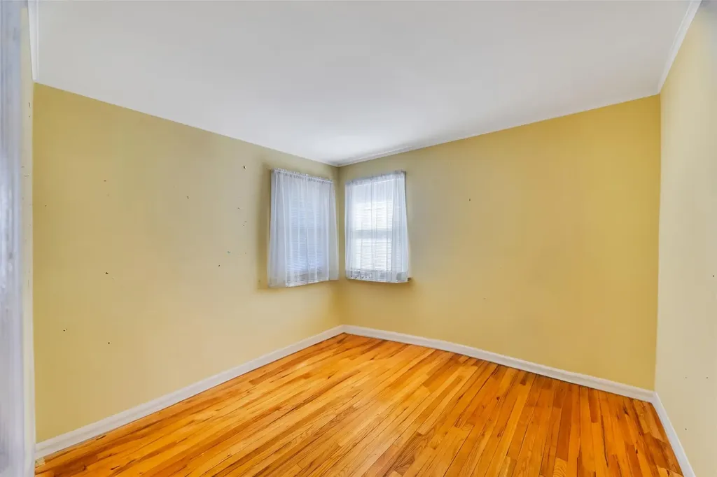 710 South Broadway Lindenhurst NY 11757