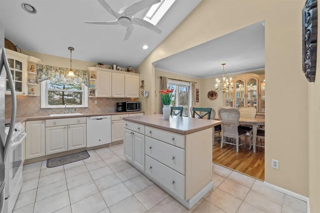 130 Parkview Road Elmsford NY 10523