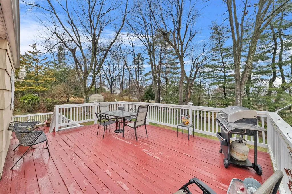 130 Parkview Road Elmsford NY 10523