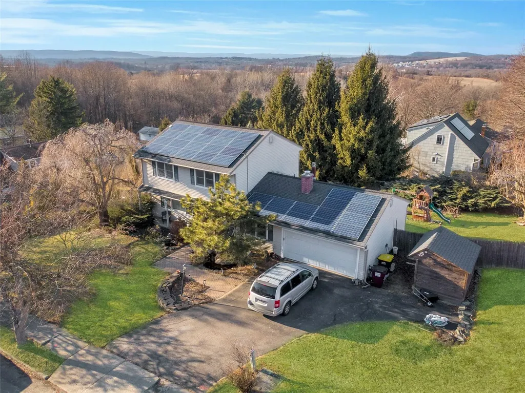 12 Country Lane Warwick NY 10990