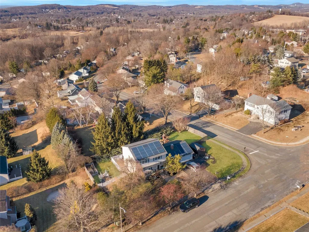 12 Country Lane Warwick NY 10990