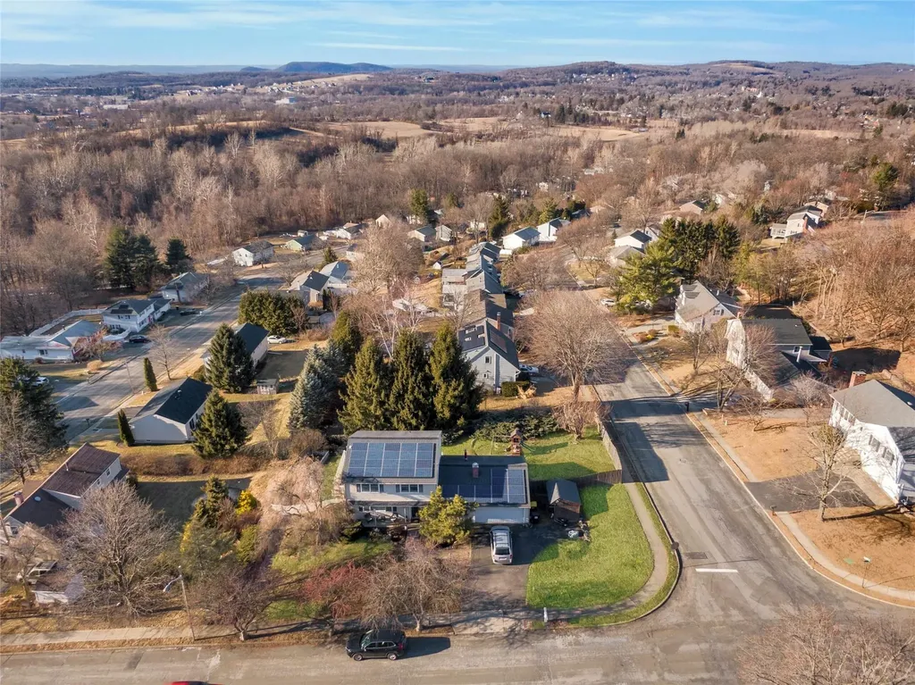 12 Country Lane Warwick NY 10990