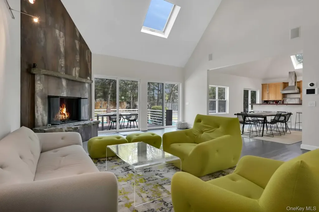 26 Lakeside Lane Westhampton NY 11977
