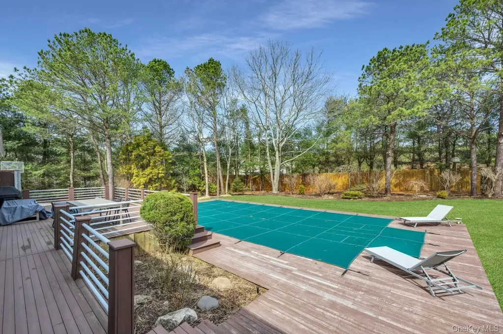 26 Lakeside Lane Westhampton NY 11977
