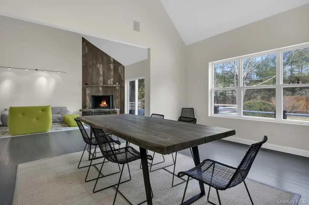 26 Lakeside Lane Westhampton NY 11977