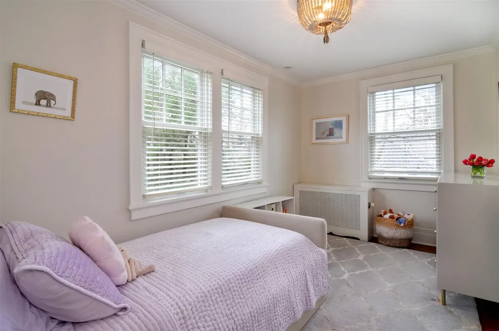 15 Hewitt Avenue Bronxville NY 10708