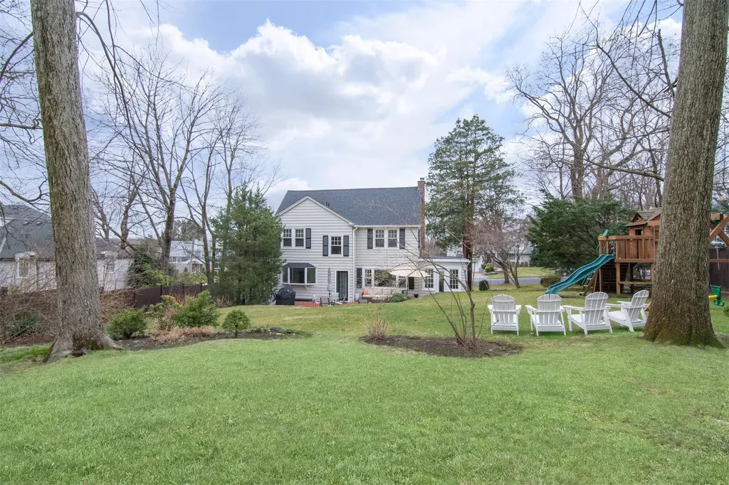 15 Hewitt Avenue Bronxville NY 10708