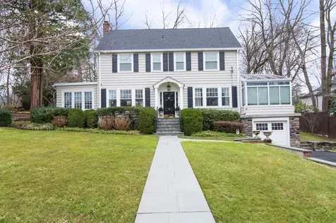 15 Hewitt Avenue Bronxville NY 10708