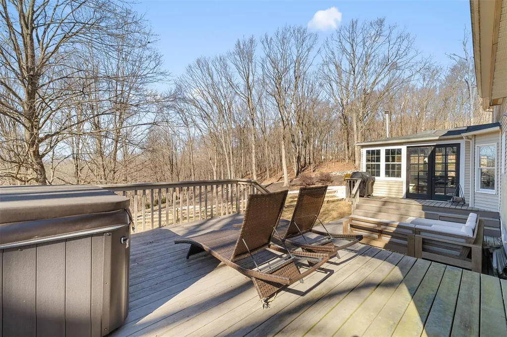 19 Wagner Drive Rock Tavern NY 12575