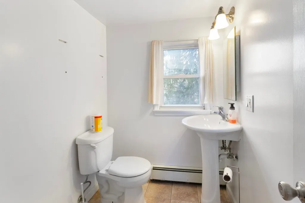 305 Route 109 West Babylon NY 11704