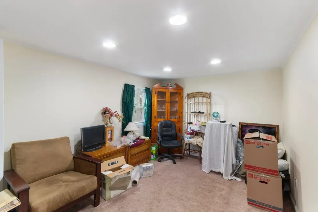 305 Route 109 West Babylon NY 11704