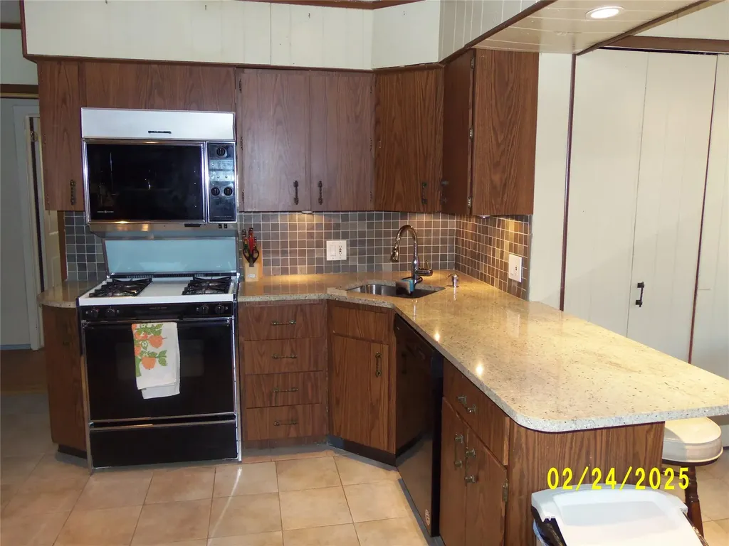 1434 165th Street Whitestone NY 11357