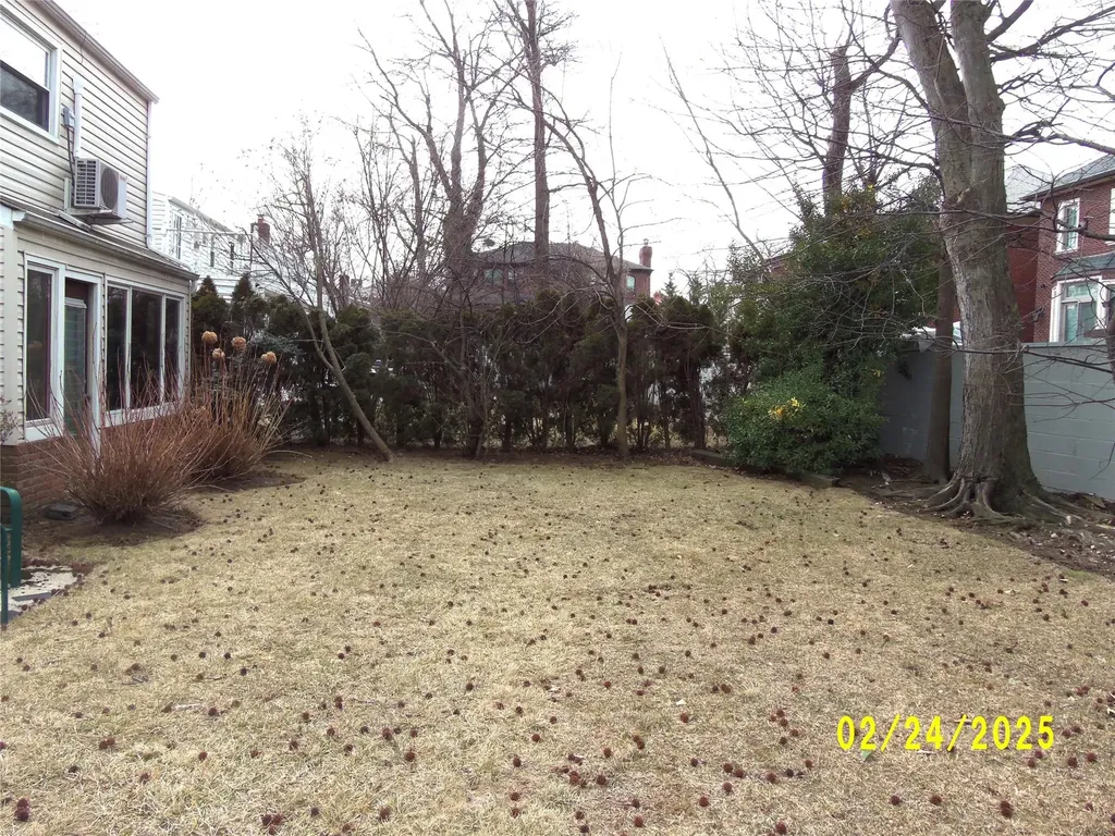 1434 165th Street Whitestone NY 11357
