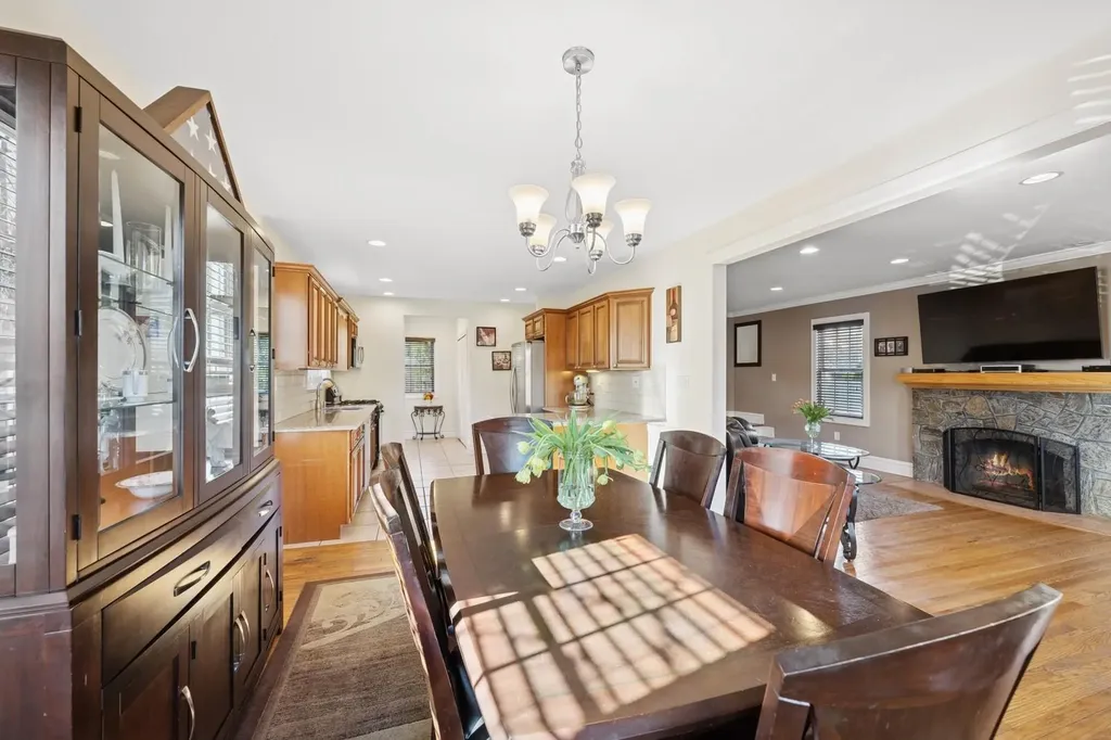 6 Linden Avenue Lynbrook NY 11563