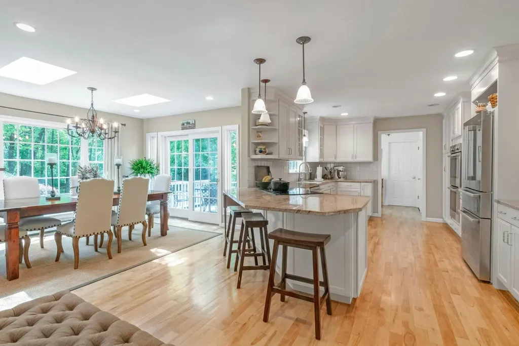 71 Brett Lane Bedford NY 10506