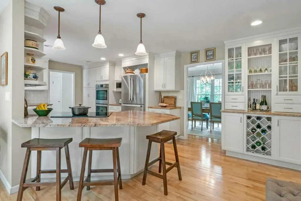 71 Brett Lane Bedford NY 10506