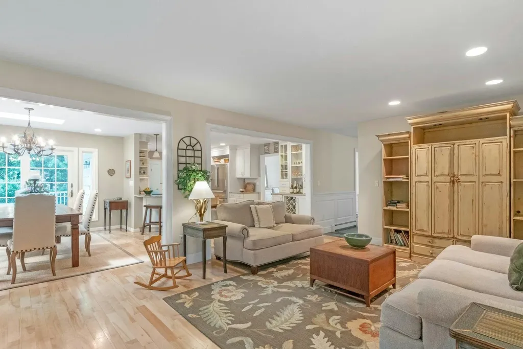71 Brett Lane Bedford NY 10506