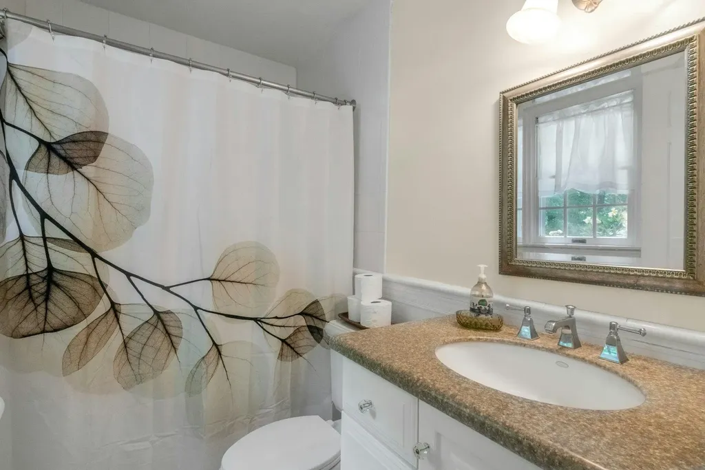71 Brett Lane Bedford NY 10506