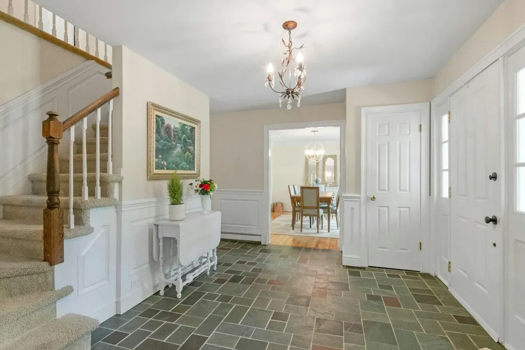 71 Brett Lane Bedford NY 10506