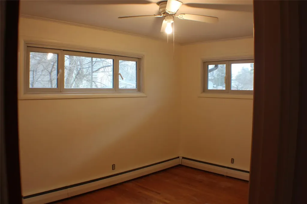 8 Norah Lane Hyde Park NY 12538