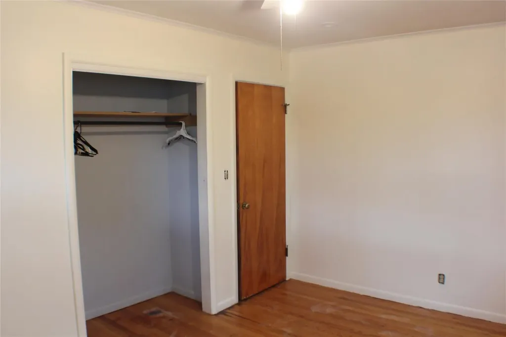 8 Norah Lane Hyde Park NY 12538