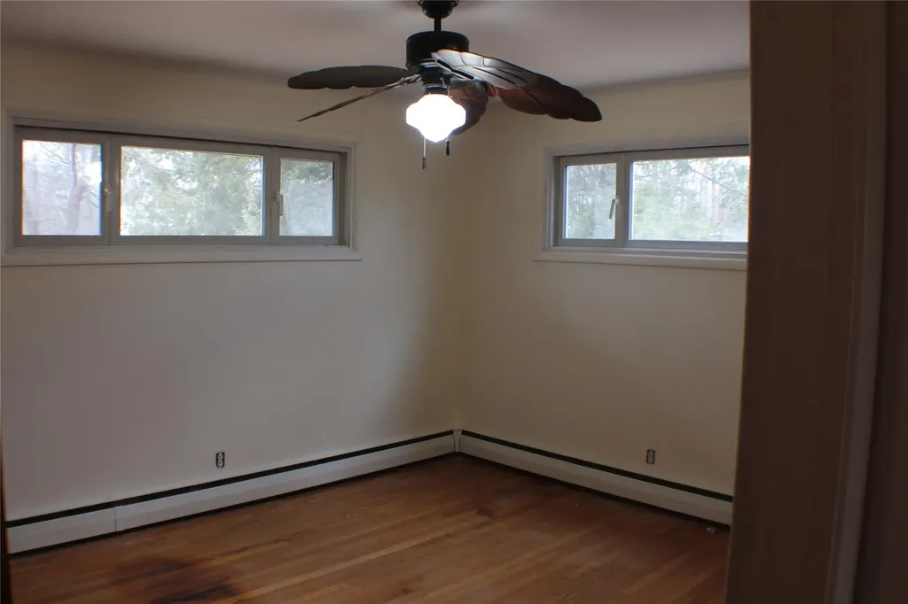 8 Norah Lane Hyde Park NY 12538