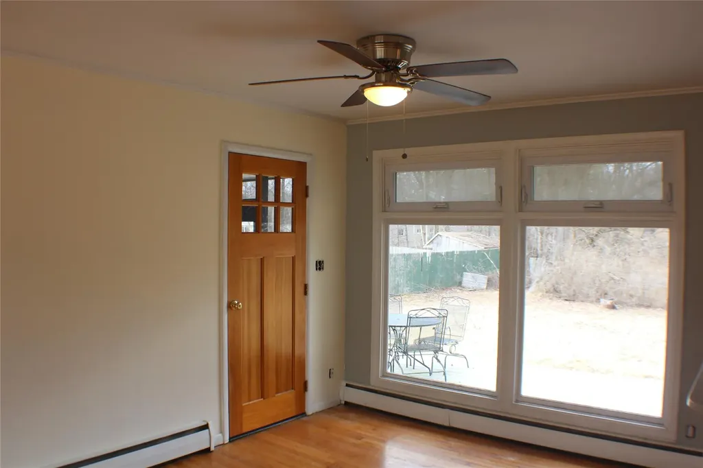 8 Norah Lane Hyde Park NY 12538
