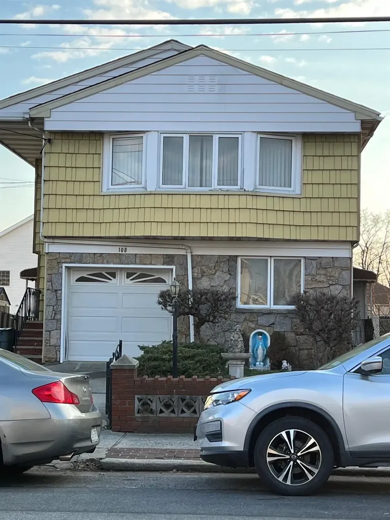 108 Slater Boulevard Staten Island NY 10305