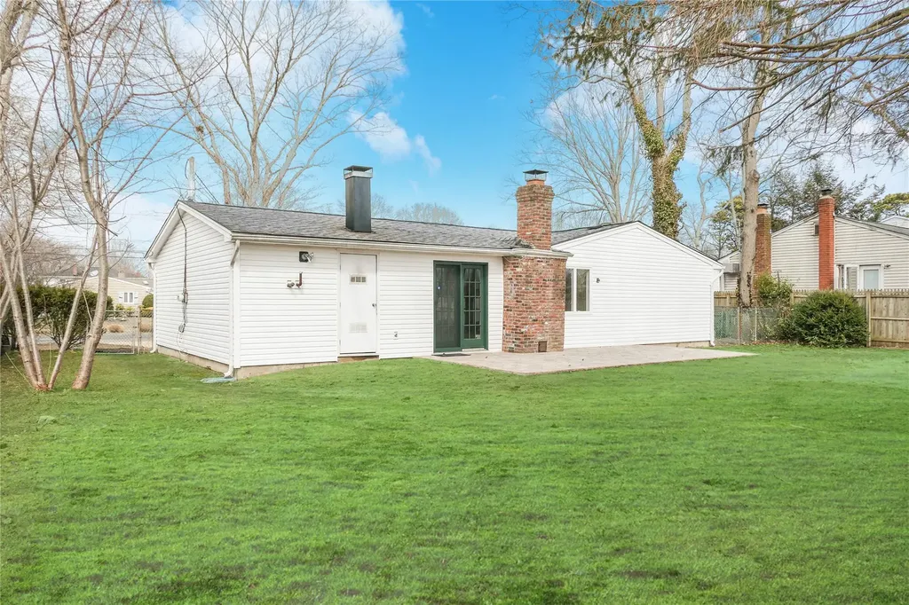 66 Breston Drive E Shirley NY 11967