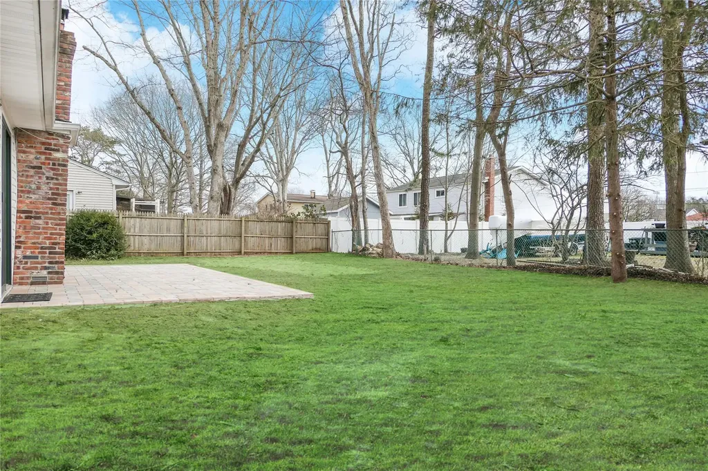 66 Breston Drive E Shirley NY 11967