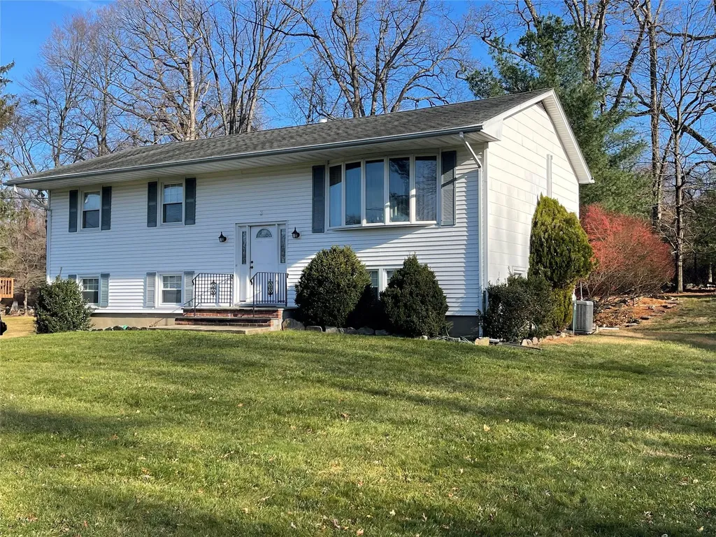 3 Hemlock Lane Thiells NY 10984