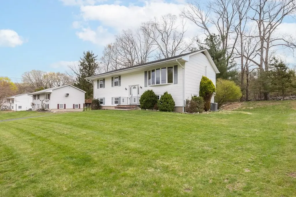 3 Hemlock Lane Thiells NY 10984