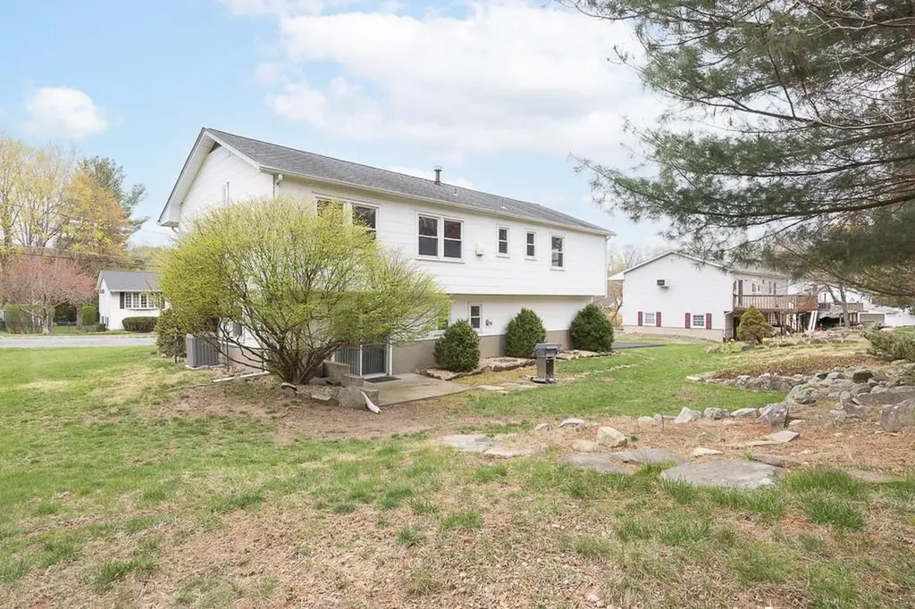 3 Hemlock Lane Thiells NY 10984