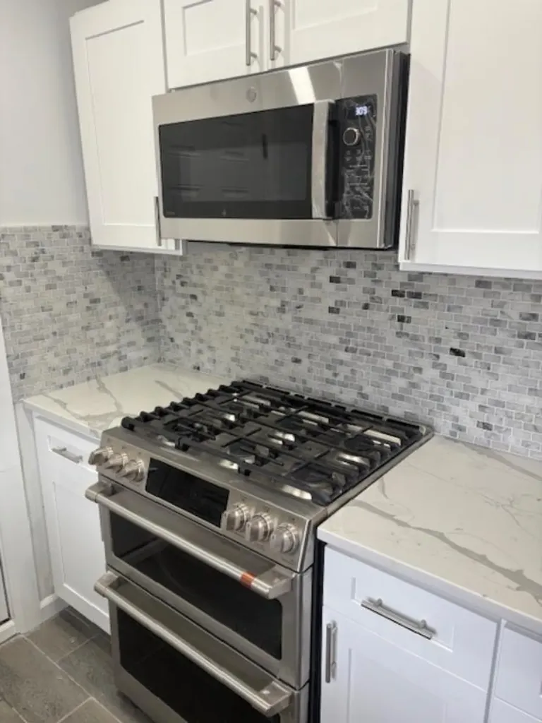 10 E Sycamore Street Central Islip NY 11722