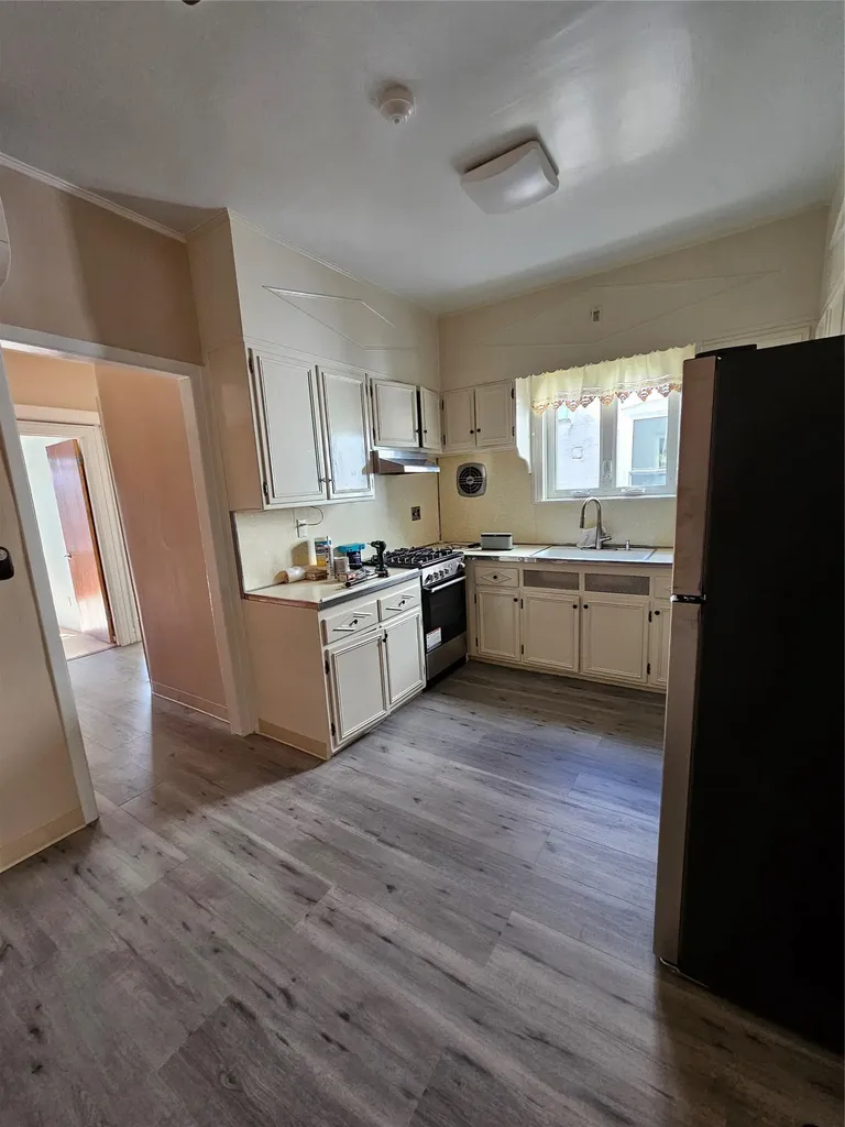 332 Marine Avenue Brooklyn NY 11209
