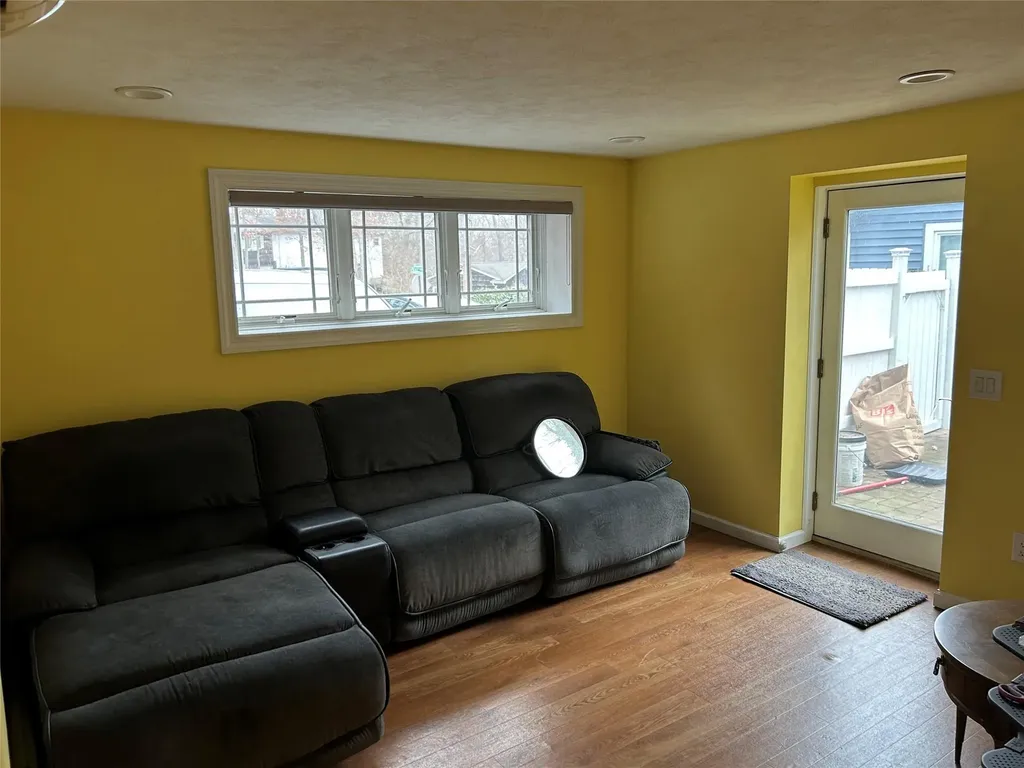 151 Broadway Rocky Point NY 11778