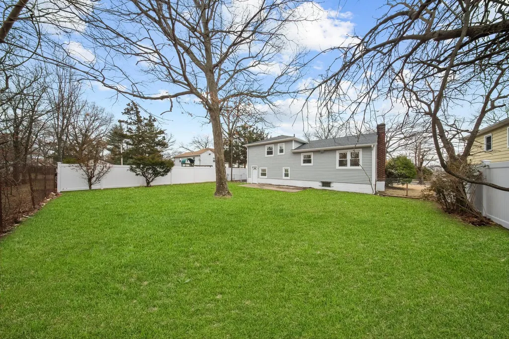 36 Conlon Road Roosevelt NY 11575