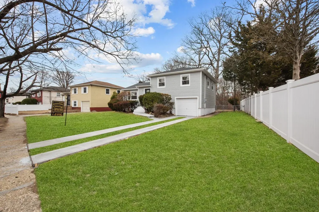 36 Conlon Road Roosevelt NY 11575