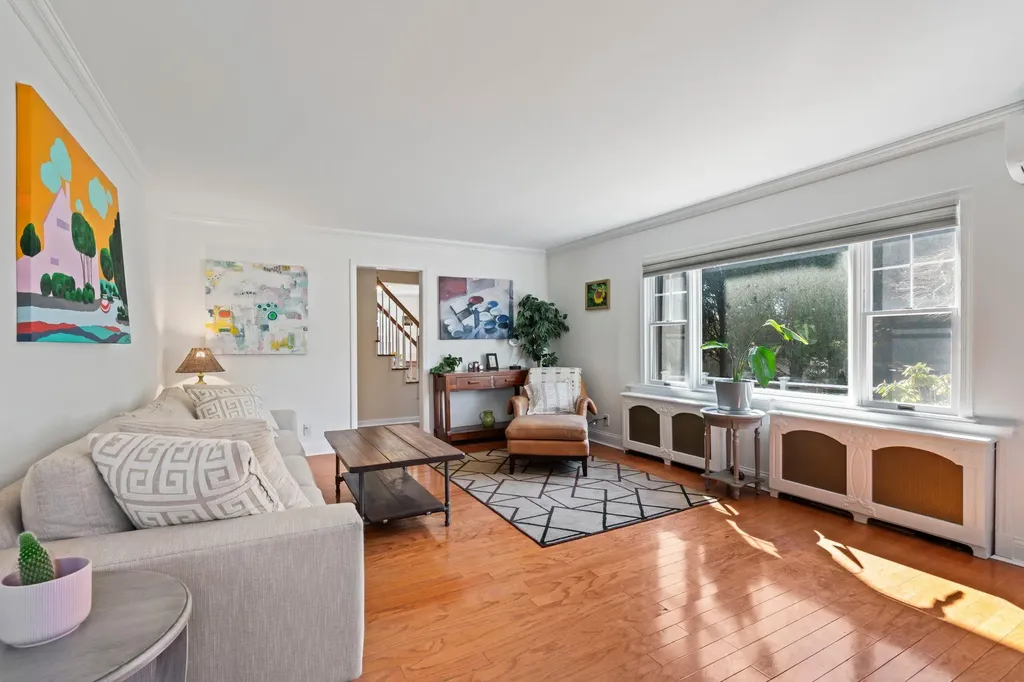 2 Pine Road Syosset NY 11791