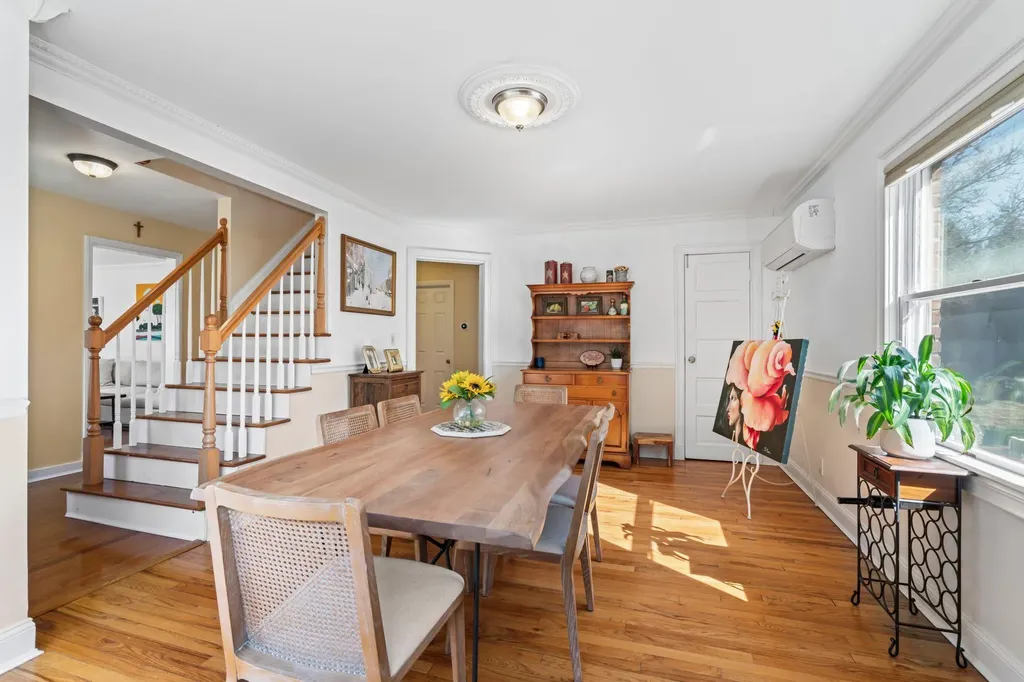 2 Pine Road Syosset NY 11791