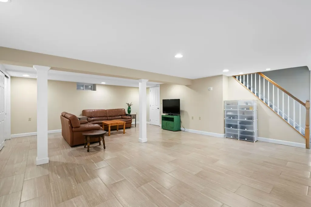 2 Pine Road Syosset NY 11791