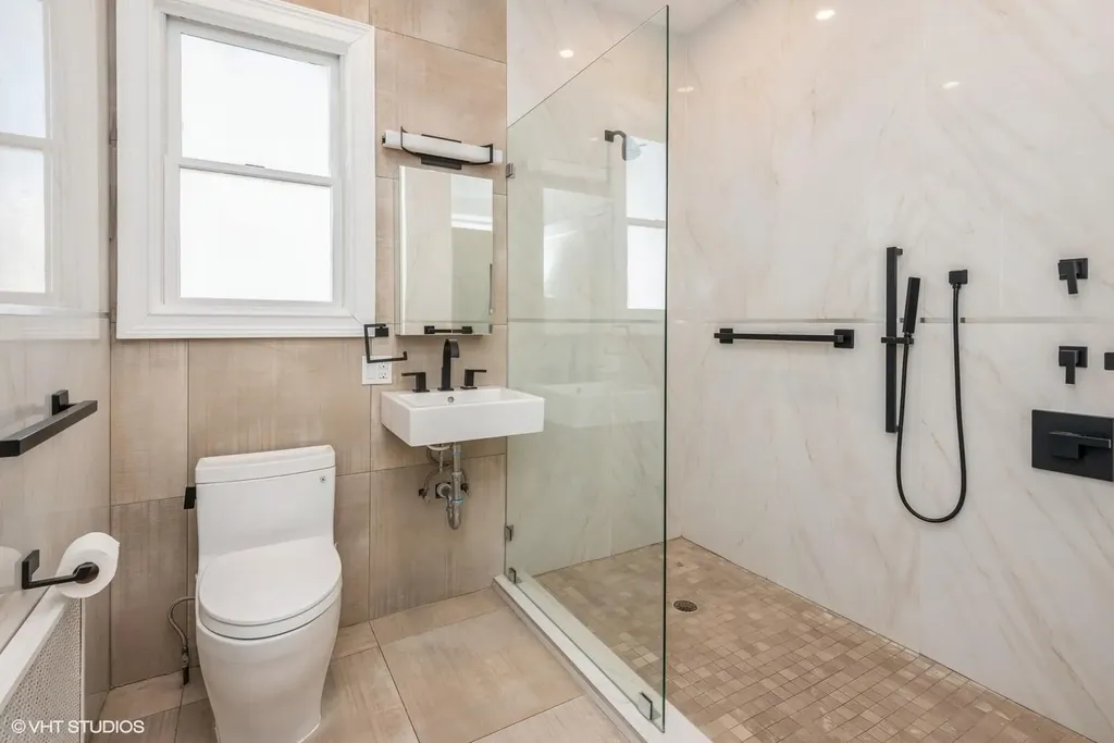 130 Hards Lane Lawrence NY 11559