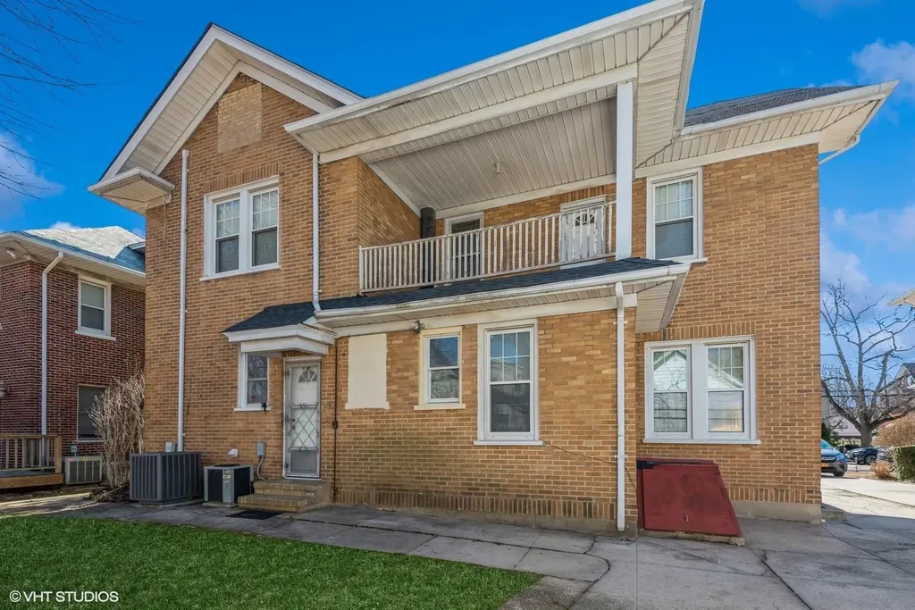 130 Hards Lane Lawrence NY 11559
