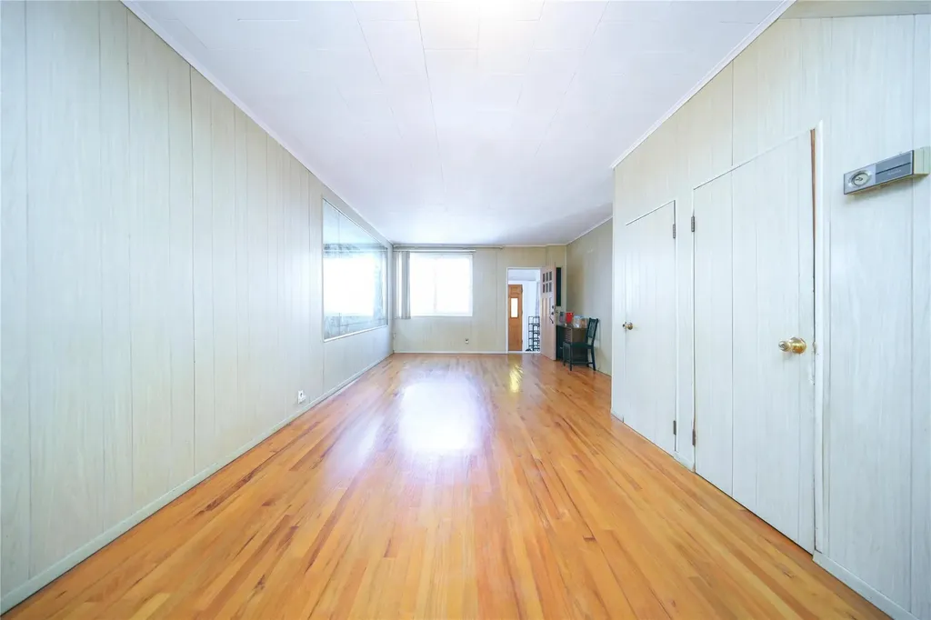 1579 W 8th Street Brooklyn NY 11204