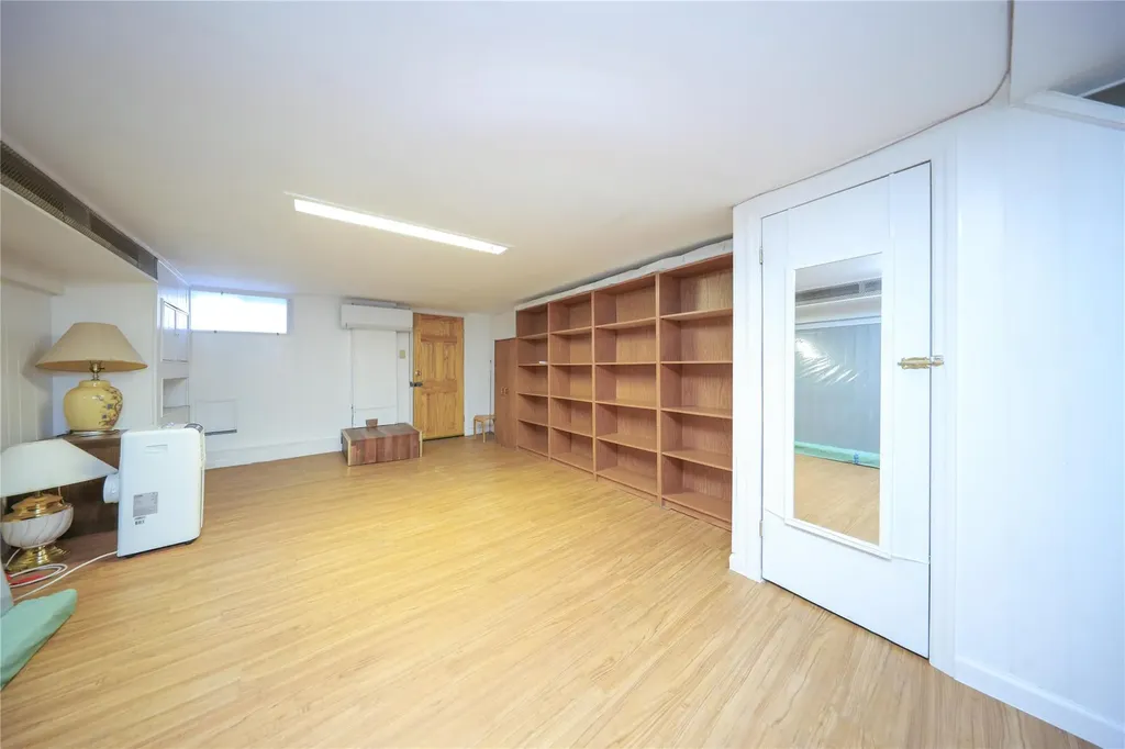 1579 W 8th Street Brooklyn NY 11204