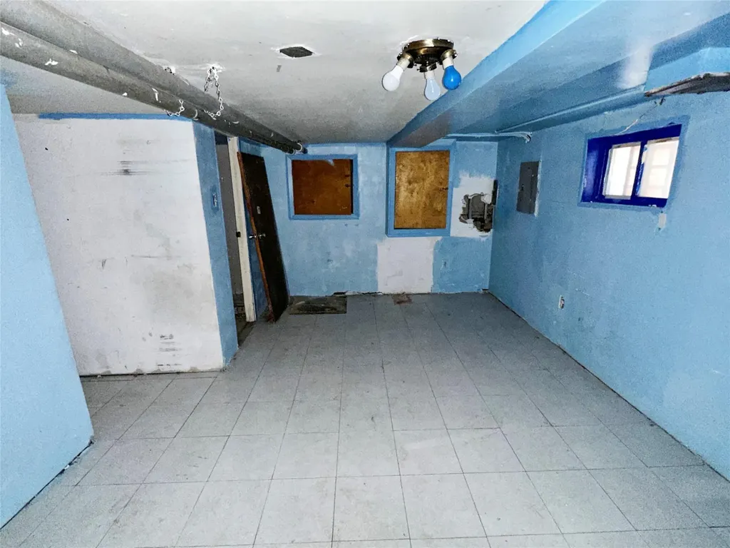 9303 Avenue K Brooklyn NY 11236