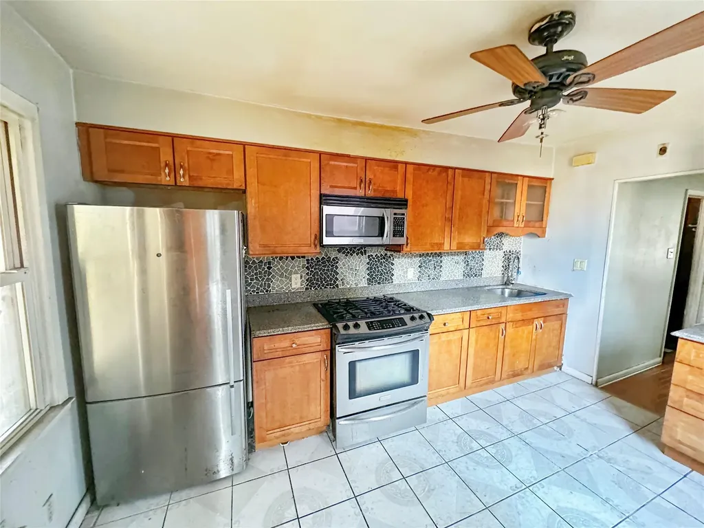 9303 Avenue K Brooklyn NY 11236