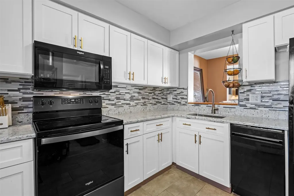 405 Watts Lane Maybrook NY 12543